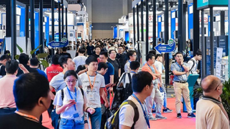 封阳台门窗，如何找到性价比之选？**